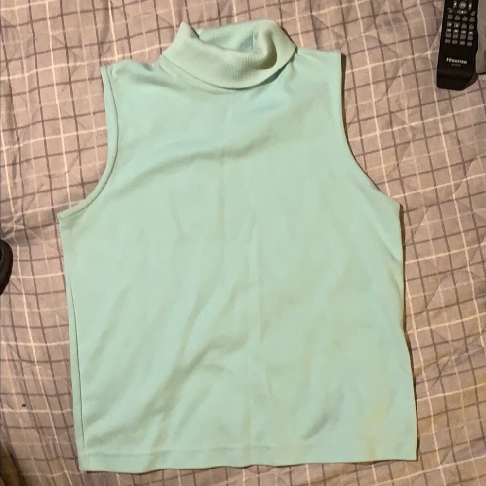 Green short sleeved turtle neck